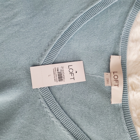 LOFT Sweater - Picture 5 of 7